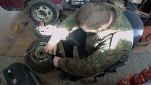 Замена задних пружин на Subaru XV/ Changing the rear coils on Subaru Crosstrek