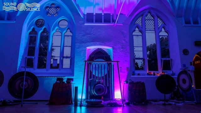 Live recording of a Sound Bath for inner peace and energy. Drum, flute, gong and singing bowl. смотреть онлайн