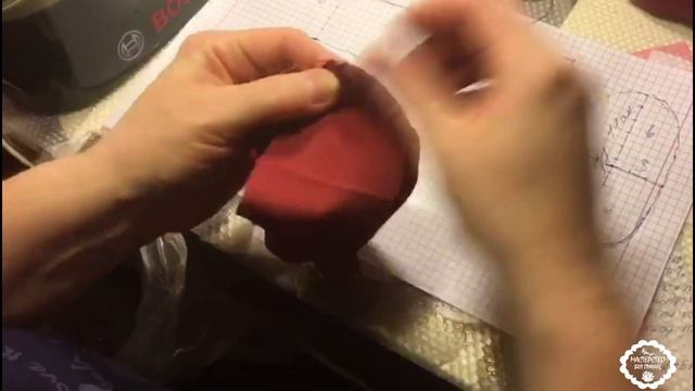 DIY. ВЫ ПРОСИЛИ? МЫ СДЕЛАЛИ. РАЗБОР БОТИНОЧКА, ВАРЕЖКИ И КОЛПАКА ДЛЯ ГНОМА ИЗ ТКАНИ (ФЕТРА). смотреть онлайн