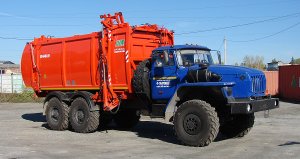 Мусоровоз КО 440 5У на шасси Урал 4320, 6х6, ЯМЗ 536,275 л.с.КПП 1105, 22м3, боковая загр, 700кг