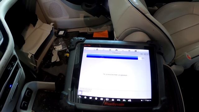 Некоторые автопроизводители усложняют процесс ремонта автомобилей. 2017 Chrysler Pacifica Hybrid смотреть онлайн