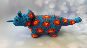 Вязаная крючком ИГРУШКА ИЗ МОТИВОВ ТРИЦЕРАТОПС