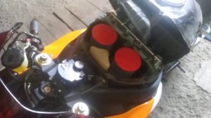 Honda CBR 1000 RR Замена Воздушного Фильтра SC57 2005