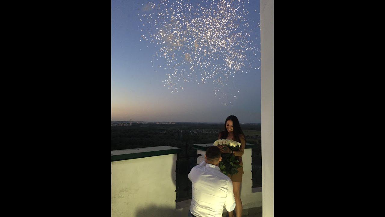 Отзыв от  прекрасной девушки, которой её молодой человек в этот вечер сделал предложение руки.