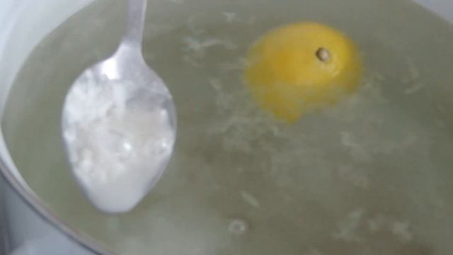 ОТКАЖИСЬ ОТ БЫТОВОЙ ХИМИИ. Как ОЧИСТИТЬ ЭМАЛИРОВАННУЮ ПОСУДУ ОТ ЗАГРЯЗНЕНИЙ БЕЗ ХИМИИ смотреть онлайн