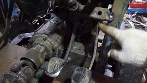 установка педалей управления на самодельном тракторе часть 9