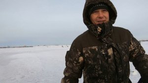 Первая рыбалка на Корюшку. Зима, сезон 2024 год. Изучение ледовой обстановки и клёва.