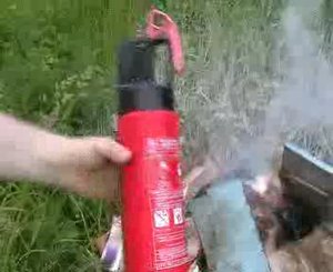 Тест автомобильного огнетушителя ОП-2б (Беларусь)