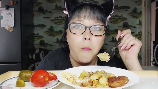 Мукбанг  Жареная картошкакотлета и соленья  Обжор  Болталка