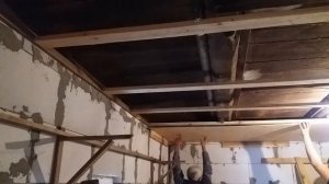 ВСЕ В ШОКЕ - САРАЙ с ЕВРО РЕМОНТОМ - своими руками - потолок - osb