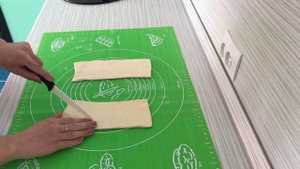 Слойки в джемом