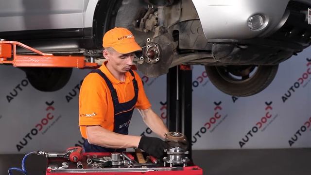 Jak vyměnit ložisko předního kola na HYUNDAI SANTA FÉ CM [NÁVOD] смотреть онлайн