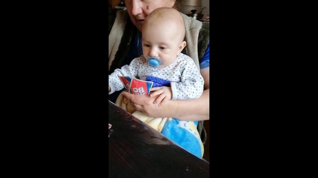 Мы с Дамирчиком играем в Skip Bo смотреть онлайн