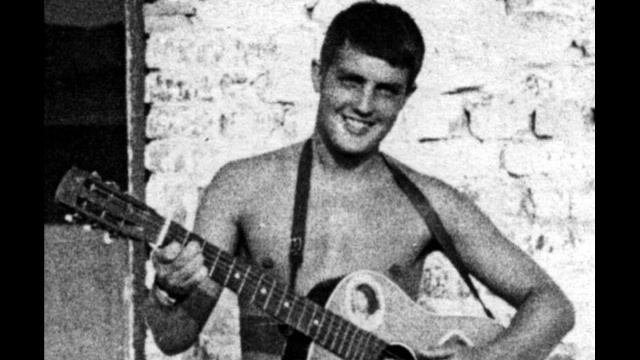 Георгий Бореев Когда стрекозы разрезали, как стеклорезы, гладь пруда (Домашняя запись) смотреть онлайн