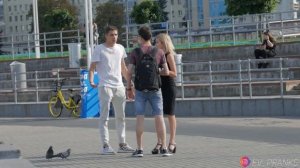 ПРАНК: КРАДУ ДЕВУШЕК У ПАРНЕЙ 2