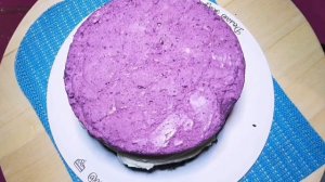 Assembling the cake. Blueberry with cheesecake. / Сборка торта. Черничный с чизкейком.