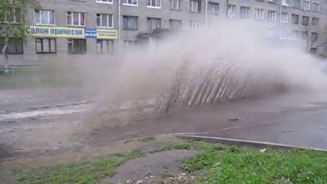 Чем больше лужа - тем больше скорость :) смотреть онлайн