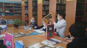 Экскурсия в библиотеку, 1 класс "Е"