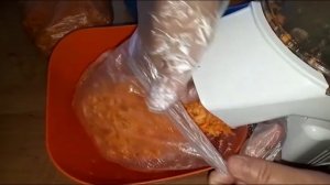 Гниёт и сохнет морковь? Очень полезный совет, как сохранить морковь до нового урожая