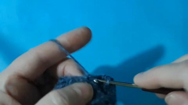 Брюки крючком для куклы. LOL  OMG. Одежда для кукол.