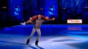 Александра Урсуляк и Роман Костомаров. Выступление. Фрагмент выпуска от 18.10.2014