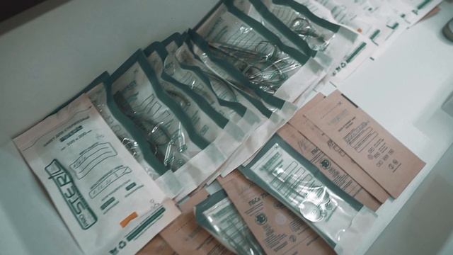 В кабинете у подолога (специалиста, который занимается проблемами стопы) смотреть онлайн