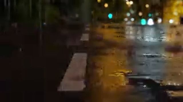 10 часов звука проливного дождя для глубокого сна и моментального расслабления | Шум дождя ночью смотреть онлайн