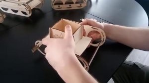 Сборка танка из дерева. Подробная сборка танков на 23 Февраля своими руками.