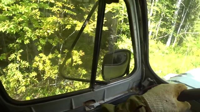 Гружу найденный металл. Неожиданно удачные находки. По старой тракторной дороге. Рву рельсы смотреть онлайн