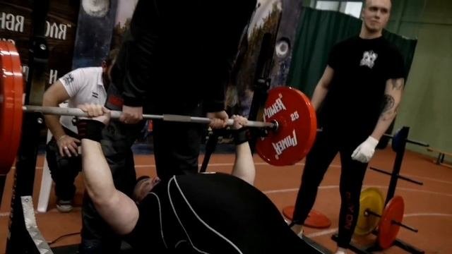 Мои первые соревнования по жиму штанги лёжа