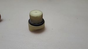 Сливная пробка для мотолодки Прогресс.