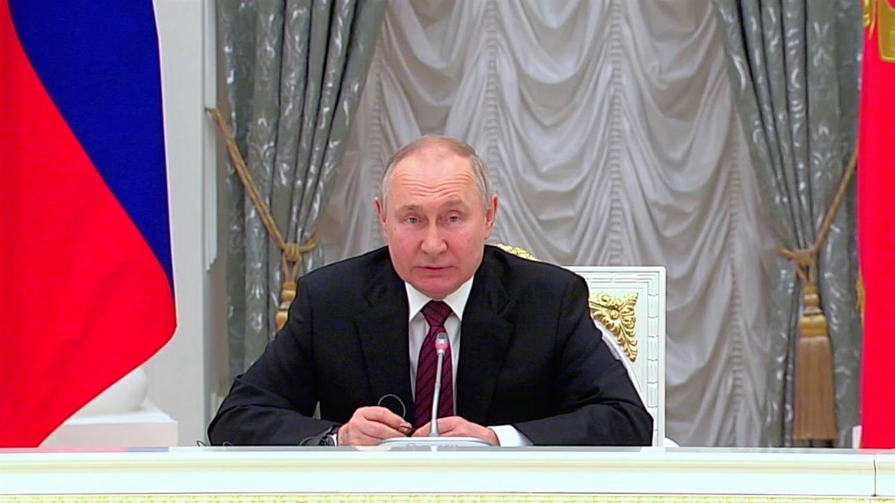 Владимир Путин принял в Кремле секретарей Советов безопасности ряда стран