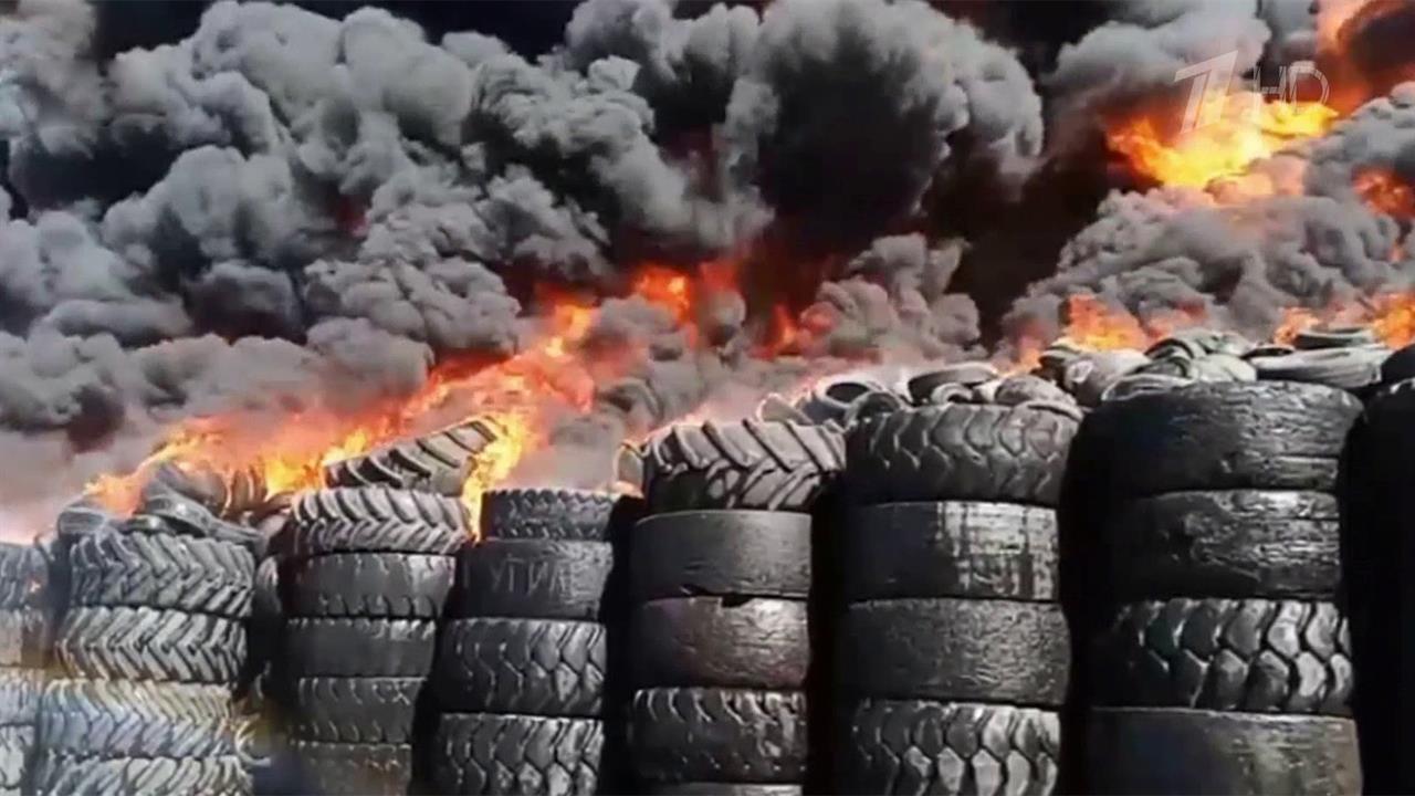Более полусотни человек привлечены к тушению пожара в подмосковном Дзержинском