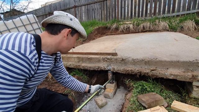 Поднятие 2-х тонной плиты домкратом на майских праздниках смотреть онлайн