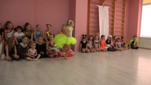 ЦЫПЛЁНОК ПИ. Коржова Екатерина.Танцевальный центр "Виктория",г.Батайск. танец