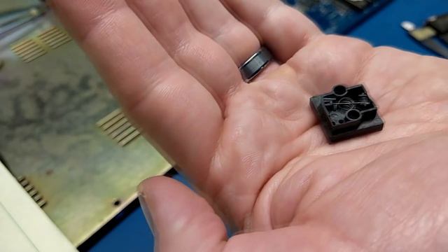 E-mu Drumulator Repair - Button Replacement and Teardown смотреть онлайн