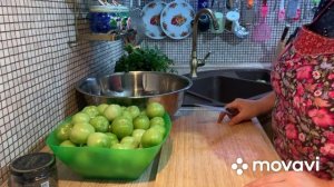 Такой простой и очень вкусный салат из зелёных помидоров!