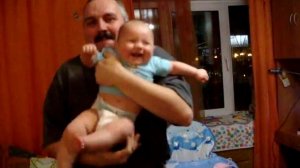 Тетя Наташа и дядя Леша развлекают Аленку