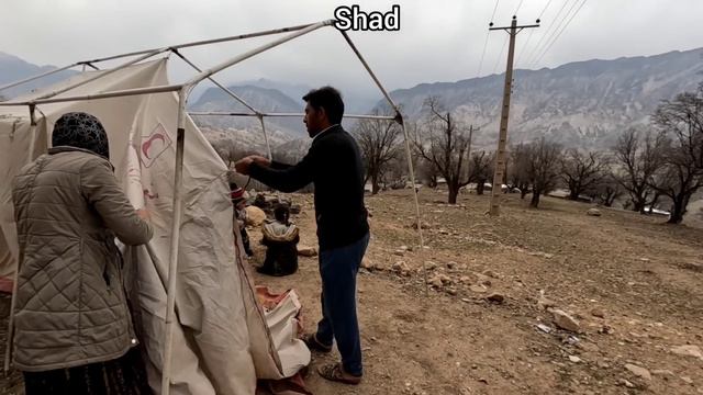 Starting to build a hut in the heart of nature and installing a tent to prevent snow and rain смотреть онлайн