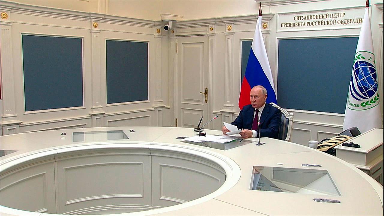 Владимир Путин принял участие в заседании Совета глав государств ШОС