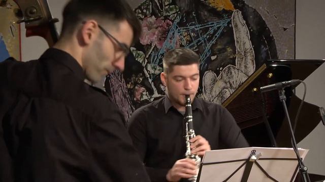 Two Generations Together. Хіндеміт / Куртаг / Шульгоф / Блох / Жолiве / Сегін смотреть онлайн