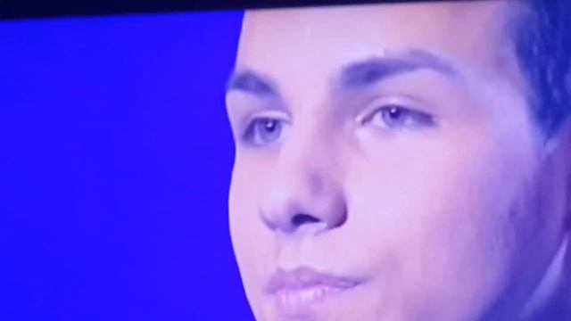 СУПЕР ПЕСНЮ ИСПОЛНЯЕТ ЧЕЛОВЕК! смотреть онлайн