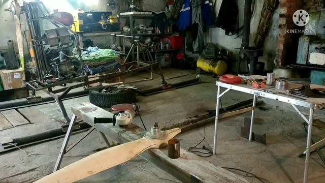 Аэросани. Однолопастной деревянный винт "Лепесток" (часть 1). смотреть онлайн