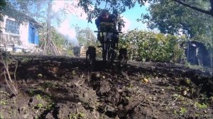 Не смотря на военное положение работаем на даче. Сегодня пашем плугом мотоблоком  DON 900-3.