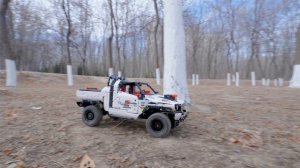Mould King 18005 Custom Pick-Up 4X4 in the field