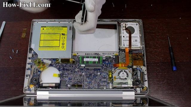 How to disassemble and fan cleaning MacBook Pro A1226 смотреть онлайн