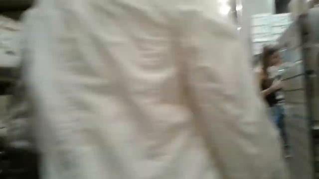 Магазинчики в ТРЦ "Рио". Разговор о Саранске с приезжей. 2.09.18 г. смотреть онлайн