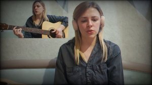 НЕСЕ ГАЛЯ ВОДУ (Украинская народная песня)