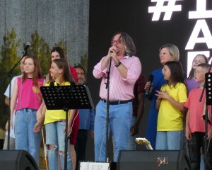 Тимур Ведерников и дети Обнинска "Ничего на свете лучше нету" "Бременские музыканты" Гладков, Энтин