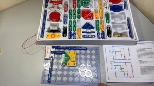 Электронный конструктор Знаток 999 схем